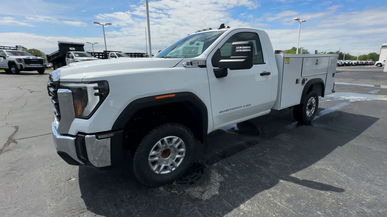 New 2025 GMC Sierra 2500 Pro w/ Convenience Package image 4
