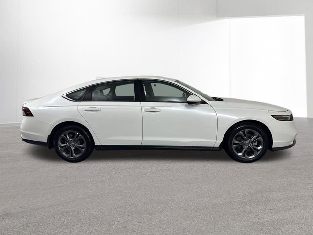 Used 2023 Honda Accord EX image 38