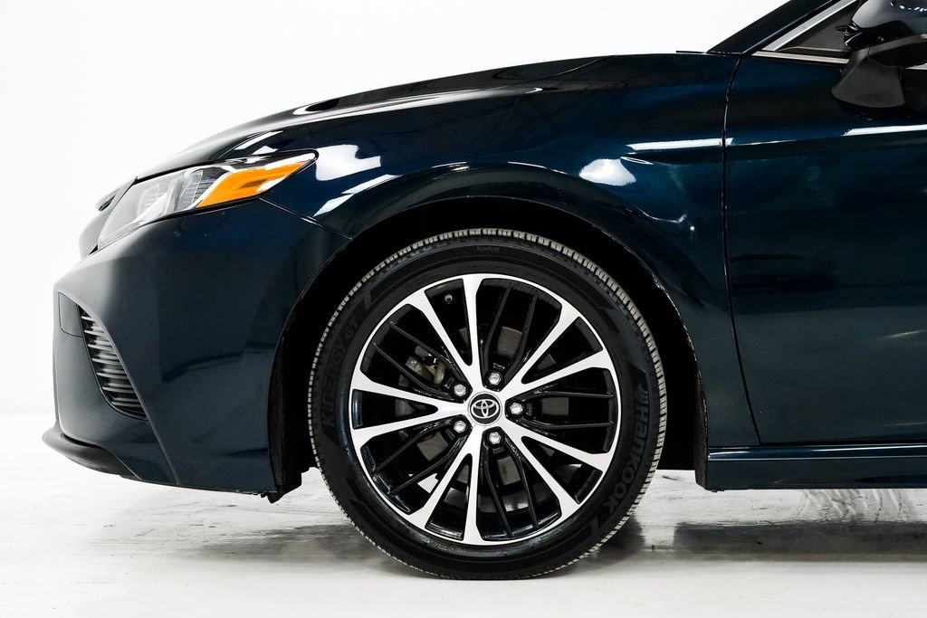 Used 2018 Toyota Camry SE image 22