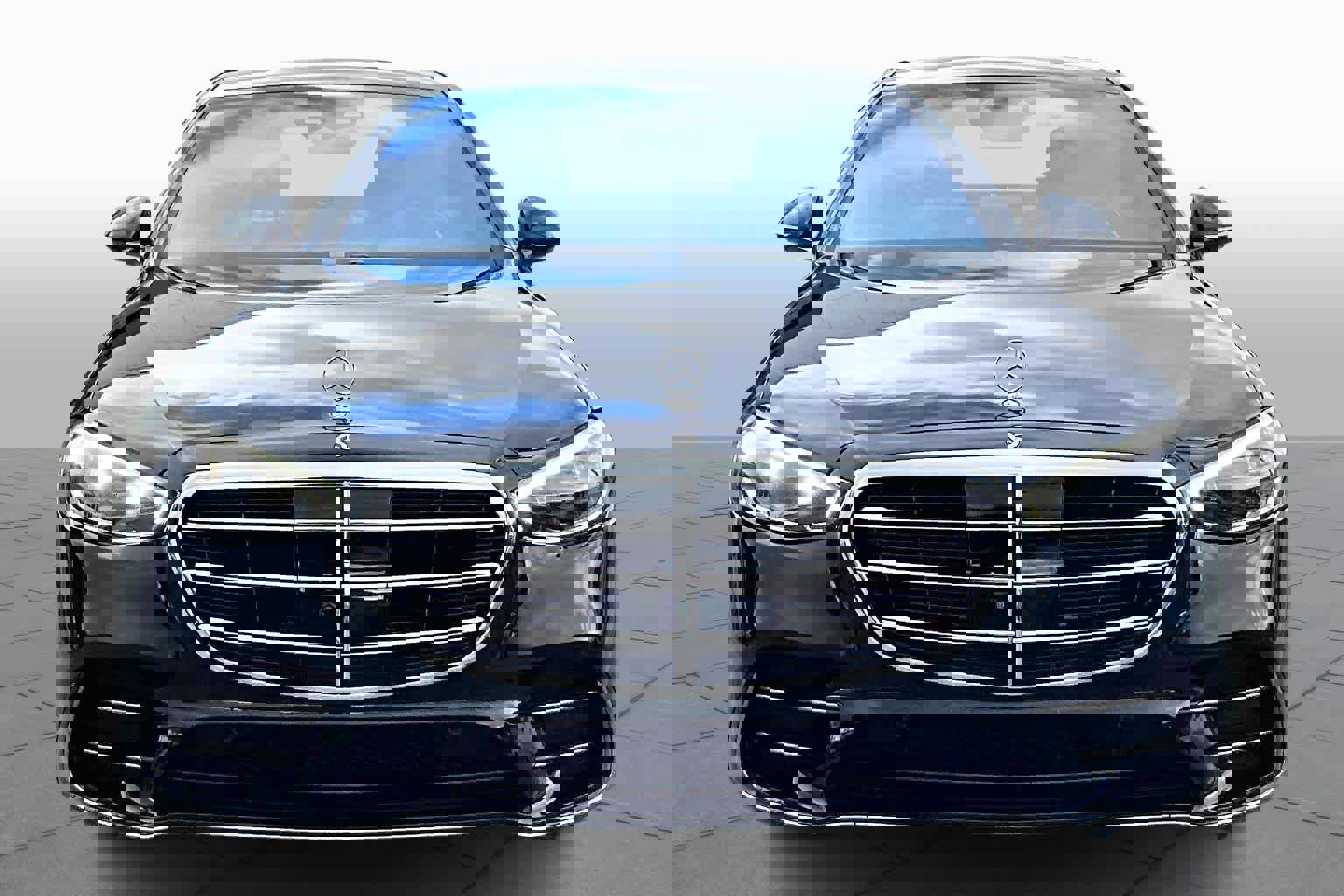 Used 2023 Mercedes-Benz S 500 S 500 w/ AMG Line image 5
