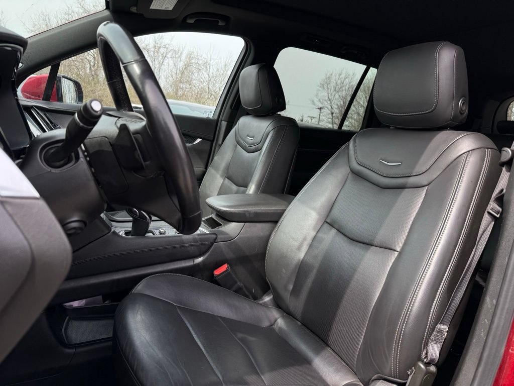 Used 2023 Cadillac XT6 Premium Luxury AWD/4WD image 7