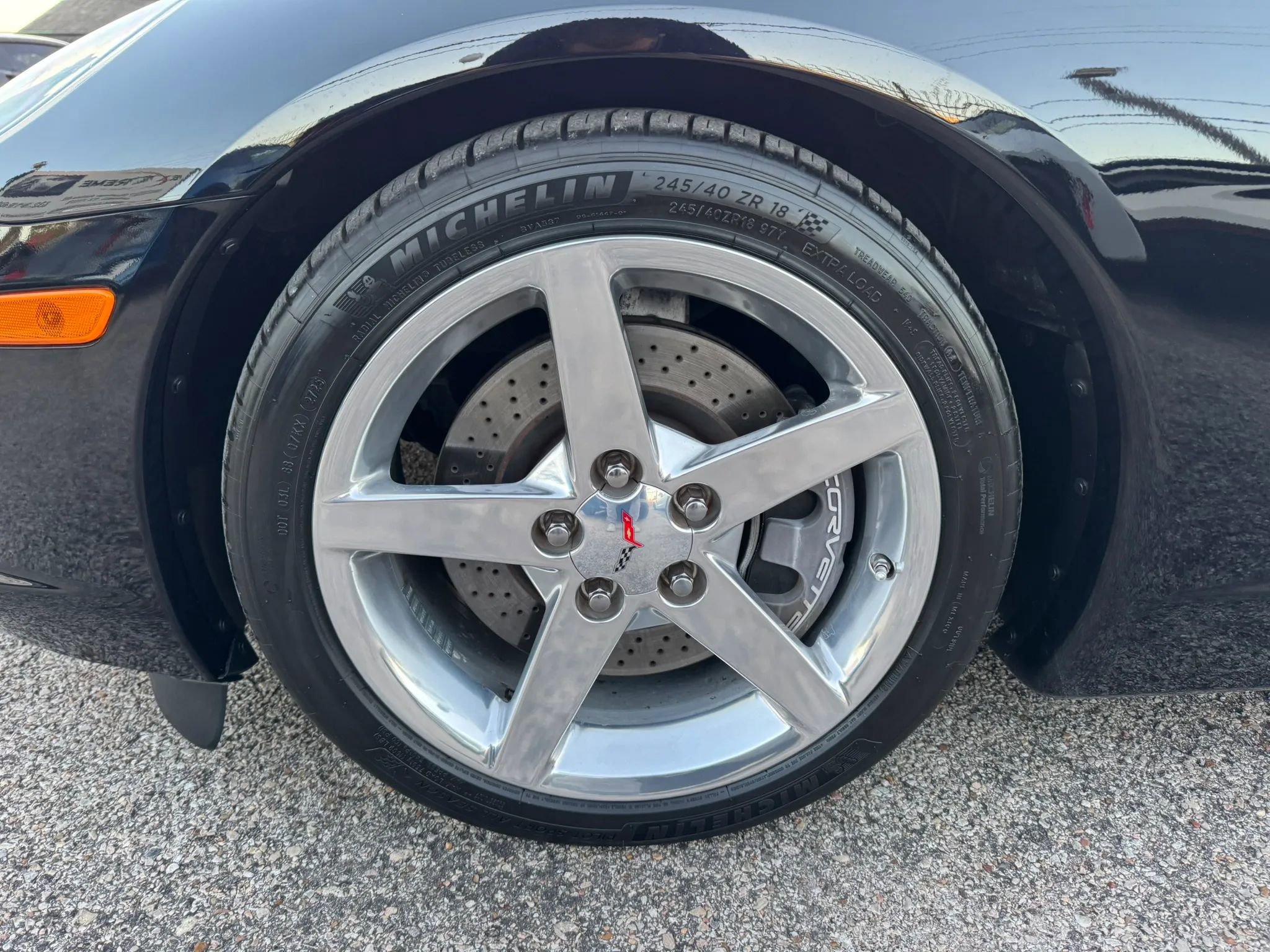 Used 2005 Chevrolet Corvette Convertible 2D w/ Preferred Equipment Group RWD image 13