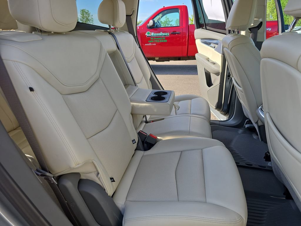 Certified 2024 Cadillac XT6 Premium Luxury w/ LPO, Floor Liner Package AWD/4WD image 11