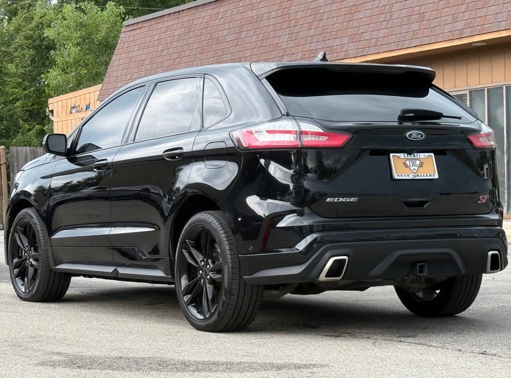 Used 2019 Ford Edge ST w/ Equipment Group 401A AWD/4WD image 3