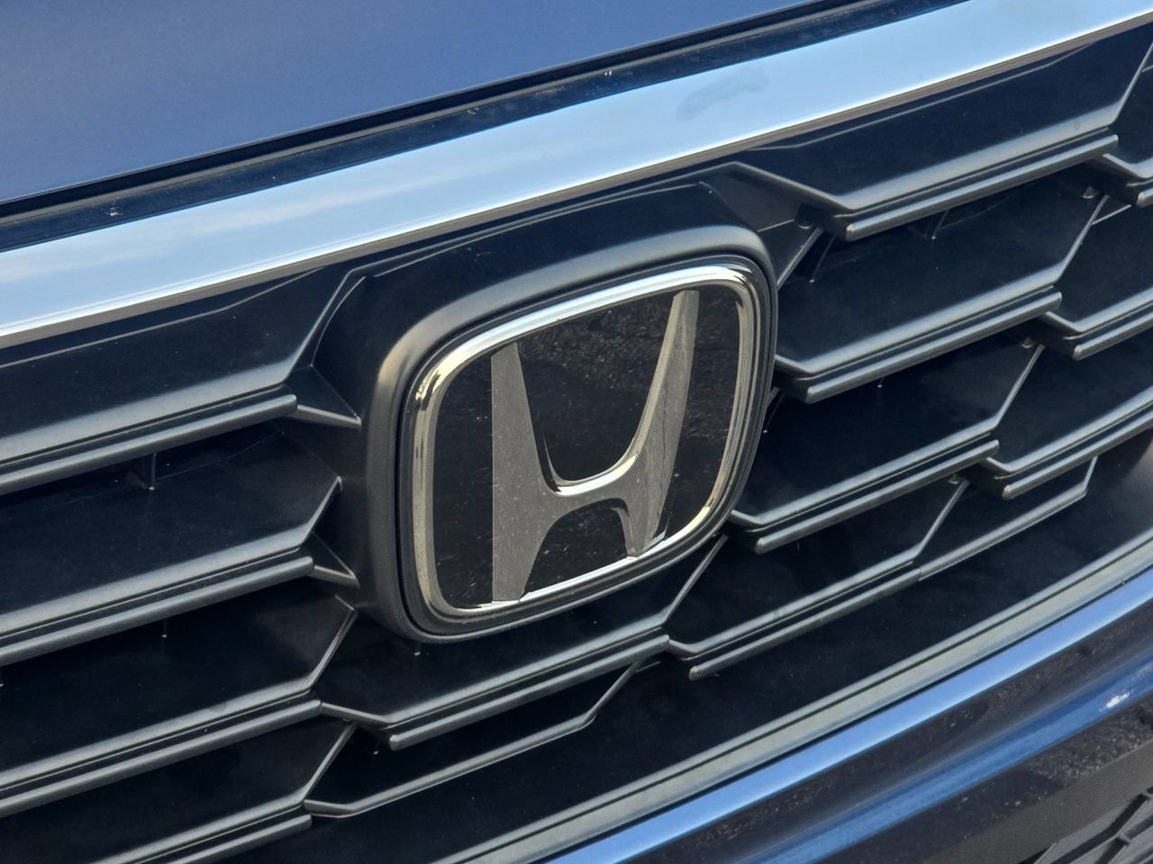 Used 2025 Honda CR-V LX image 30