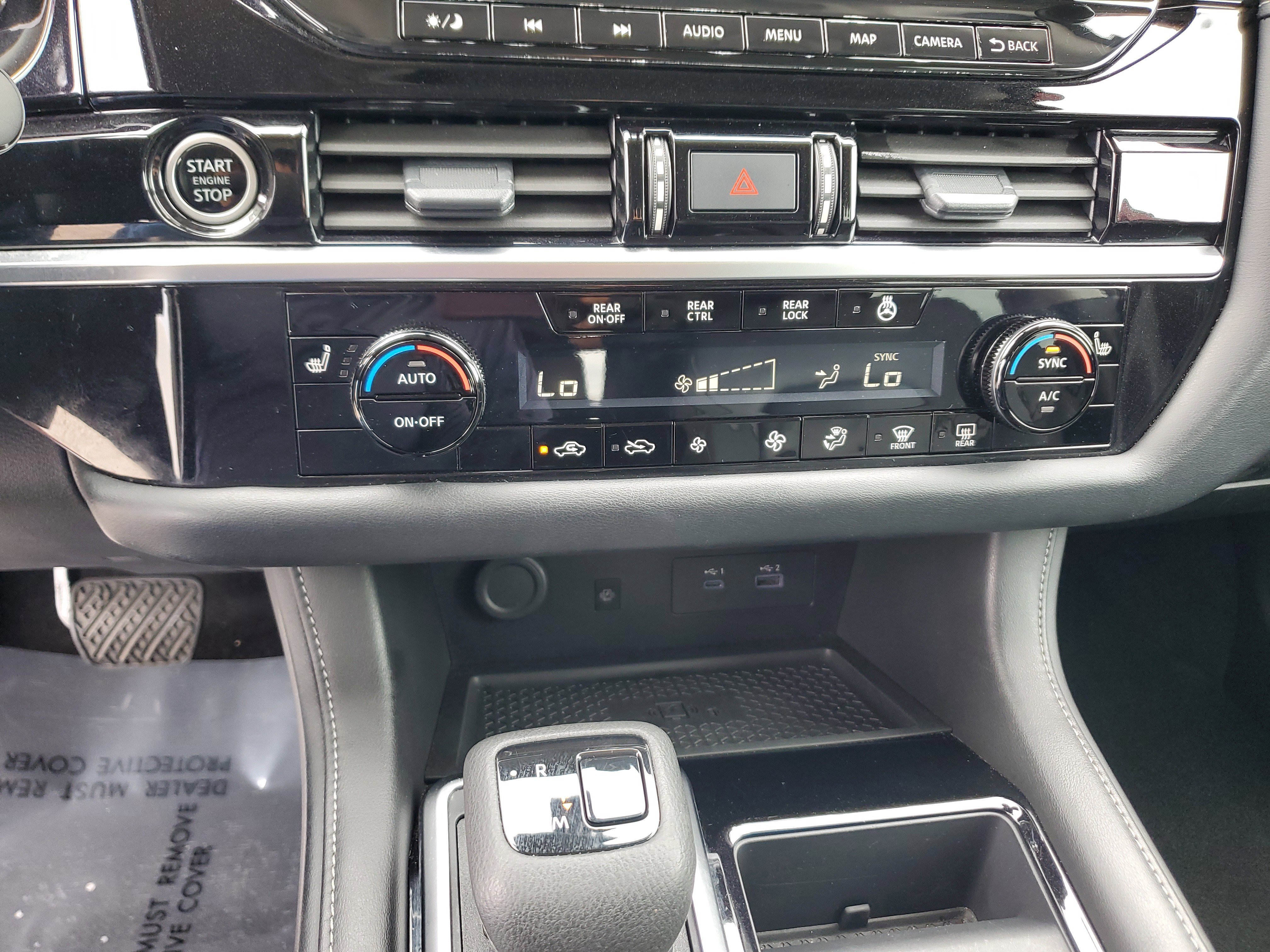 Used 2024 Nissan Pathfinder SL image 25