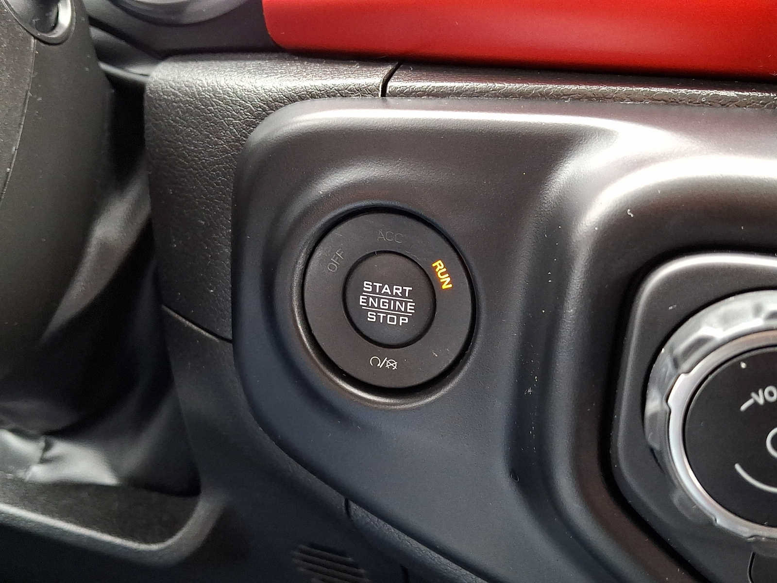 Used 2022 Jeep Wrangler Rubicon w/ Cold Weather Group AWD/4WD image 25