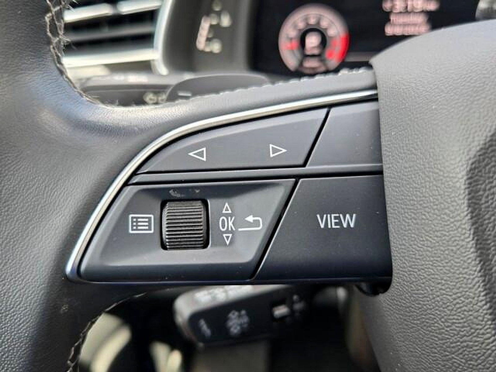 Used 2023 Audi Q8 Premium w/ Convenience Package AWD/4WD image 23
