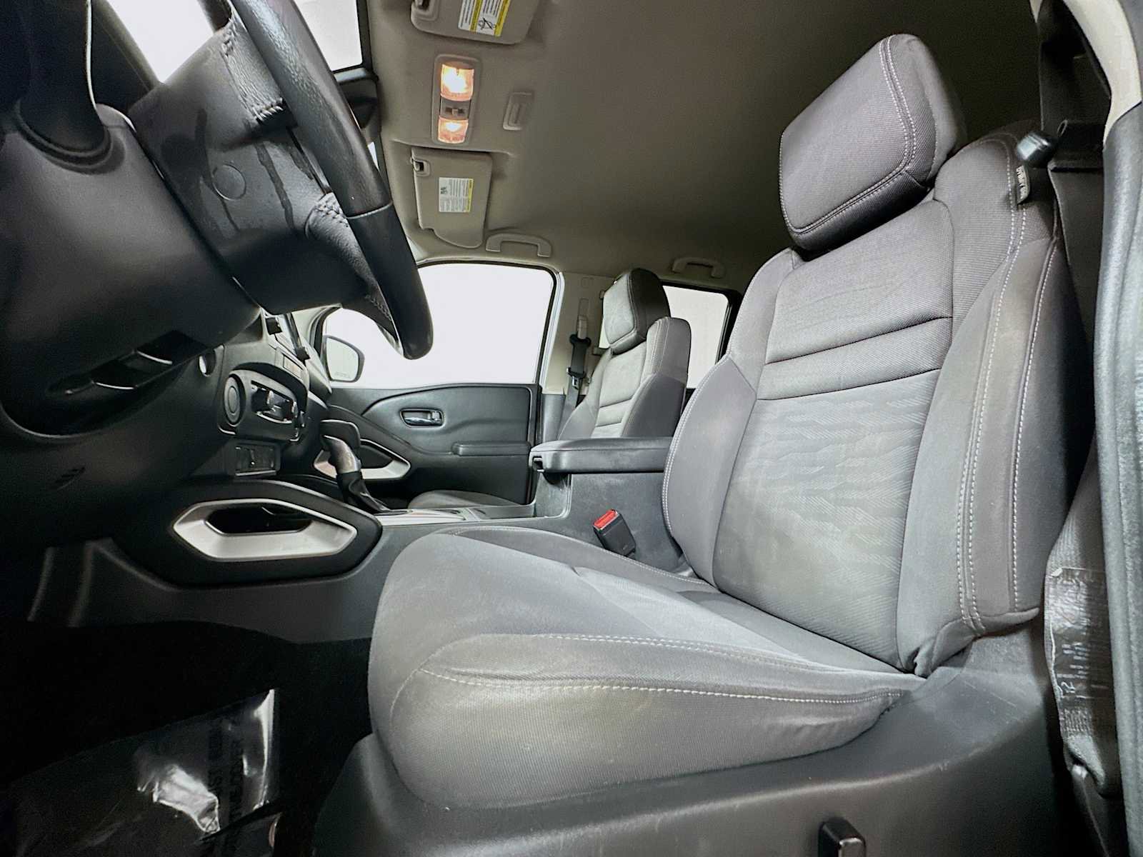 Used 2022 Nissan Frontier SV w/ Technology Package RWD image 18