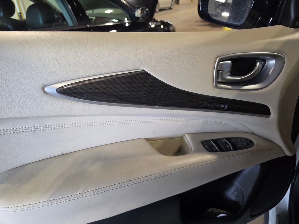 Used 2020 INFINITI QX60 Luxe w/ Essential Package image 5