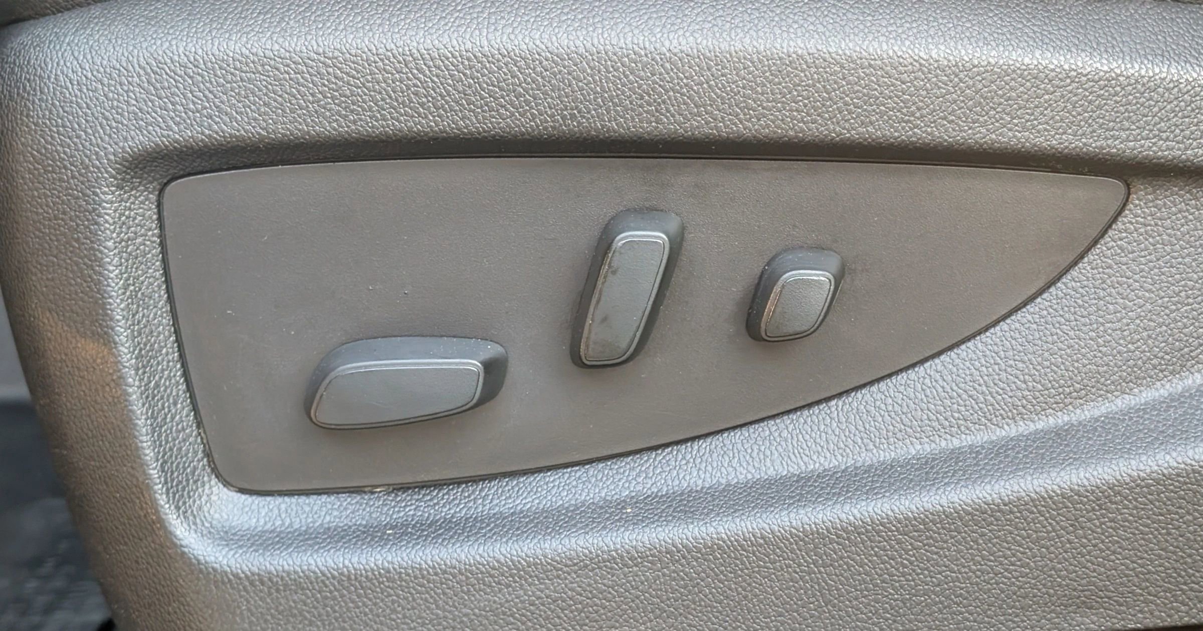 Used 2016 Chevrolet Tahoe LTZ image 21