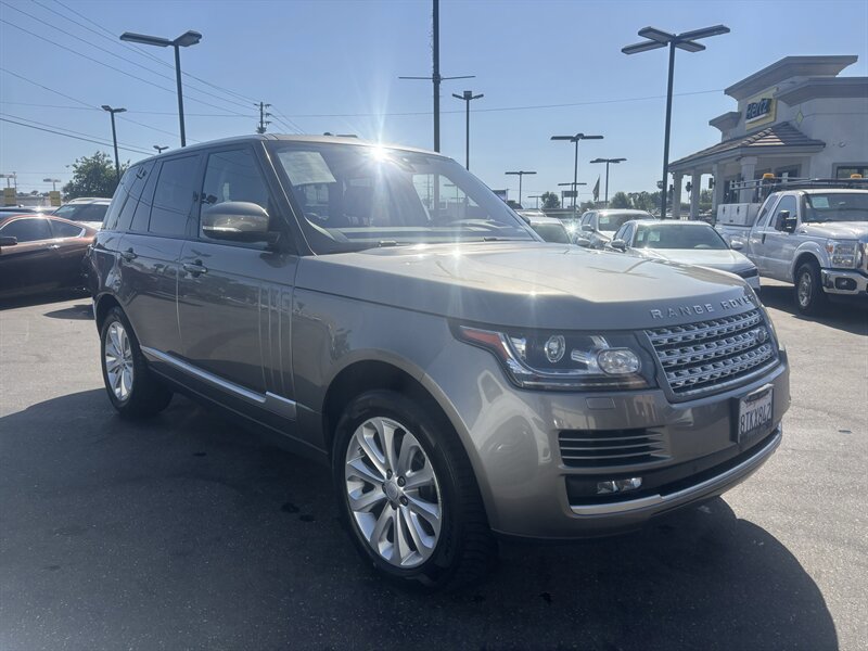 Used 2017 Land Rover Range Rover HSE AWD/4WD image 9