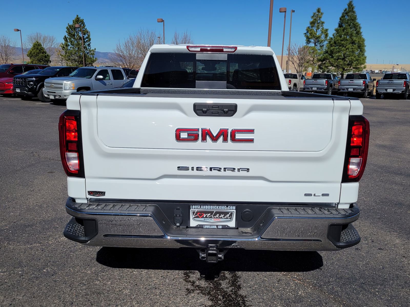 New 2026 GMC Sierra 1500 SLE w/ Preferred Package AWD/4WD image 9