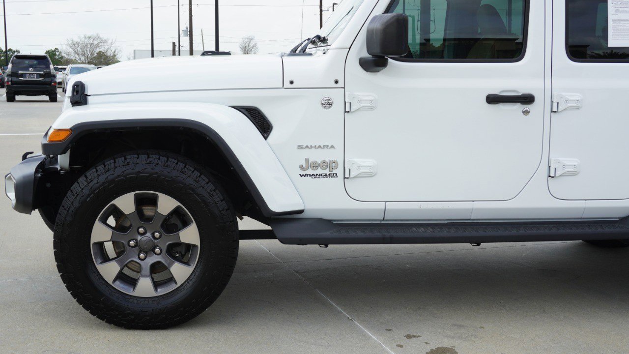 Used 2019 Jeep Wrangler Unlimited Sahara image 10