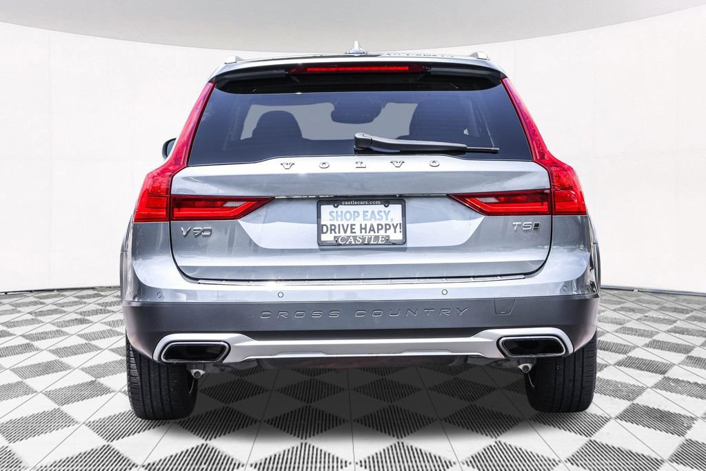 Used 2018 Volvo V90 T5 Cross Country w/ Convenience Package AWD/4WD image 15