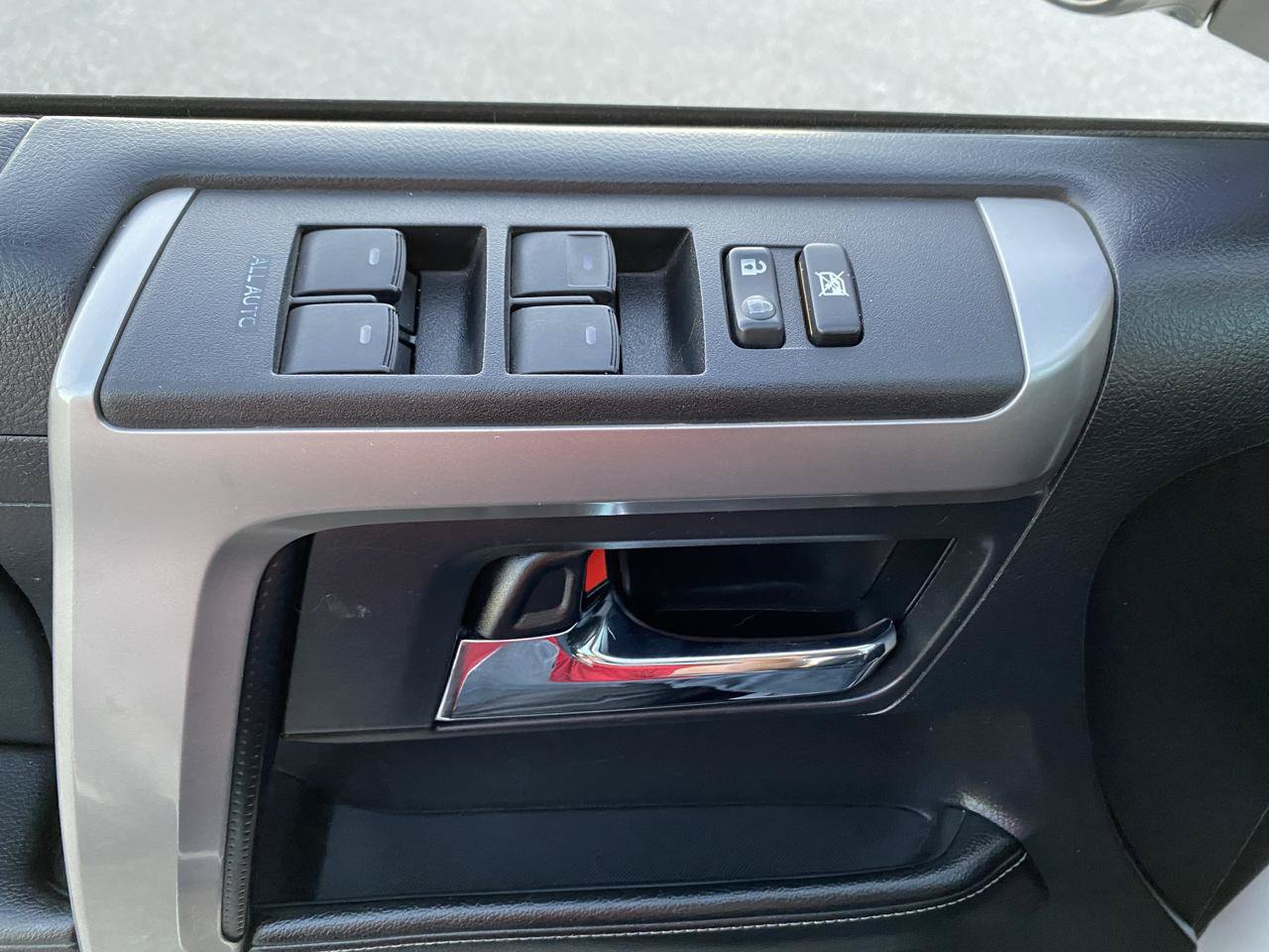 Used 2014 Toyota 4Runner SR5 Premium AWD/4WD image 14