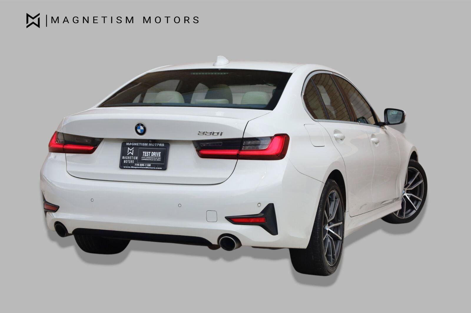 Used 2020 BMW 330i Sedan w/ Premium Package RWD image 11