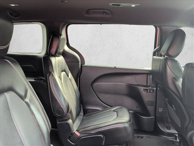 Used 2025 Chrysler Pacifica Select FWD image 24