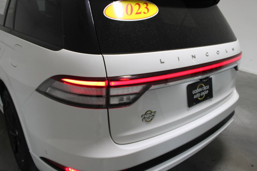 Used 2023 Lincoln Aviator Reserve w/ Jet Appearance Package AWD/4WD image 60