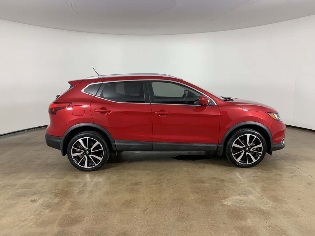 Used 2018 Nissan Rogue Sport SL image 5