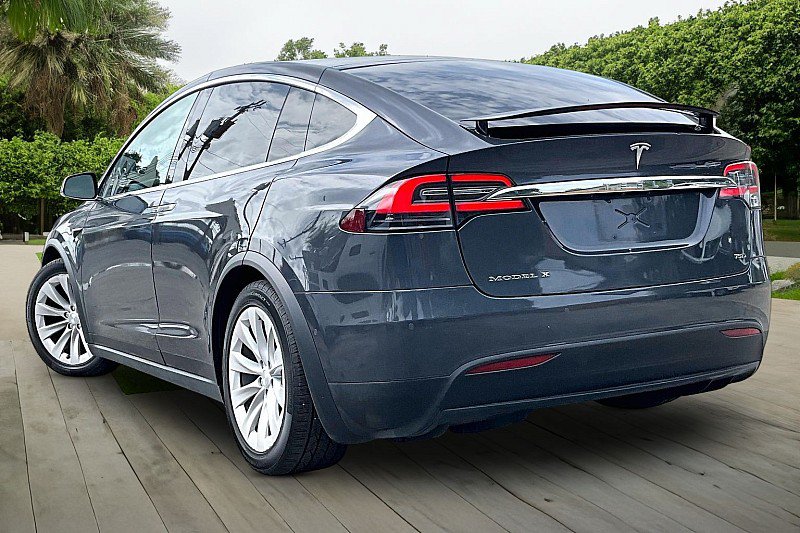 Used 2018 Tesla Model X 100D AWD/4WD image 9