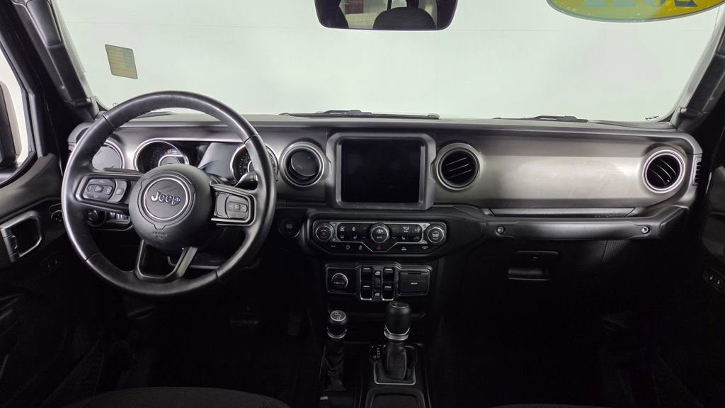 Used 2022 Jeep Gladiator Willys image 36