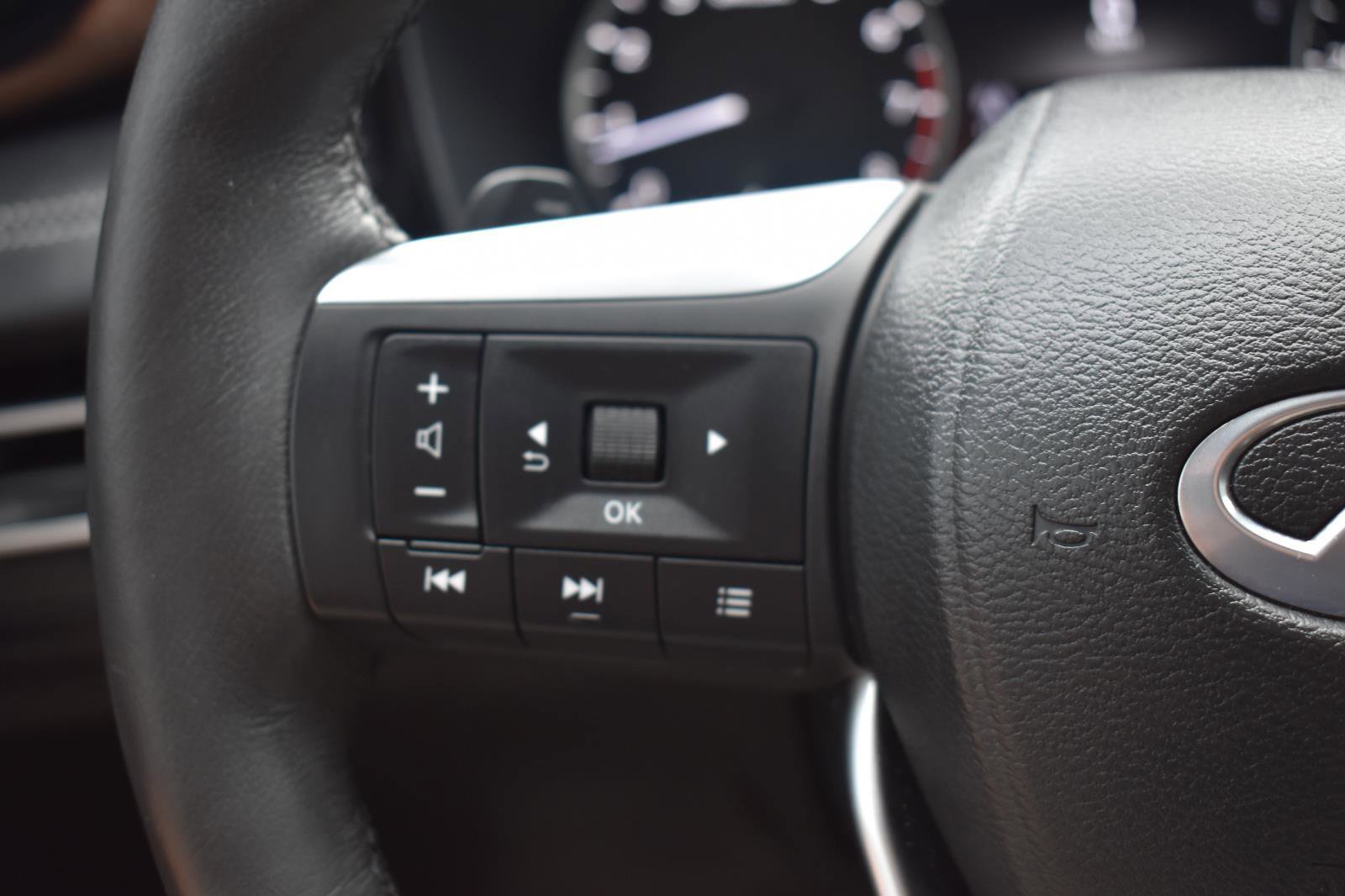 Used 2023 INFINITI QX60 Pure FWD image 35
