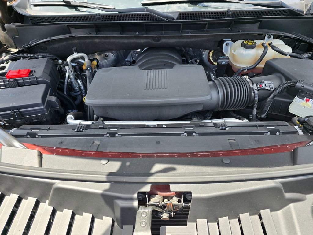 Used 2023 GMC Yukon SLT w/ Max Trailering Package AWD/4WD image 9