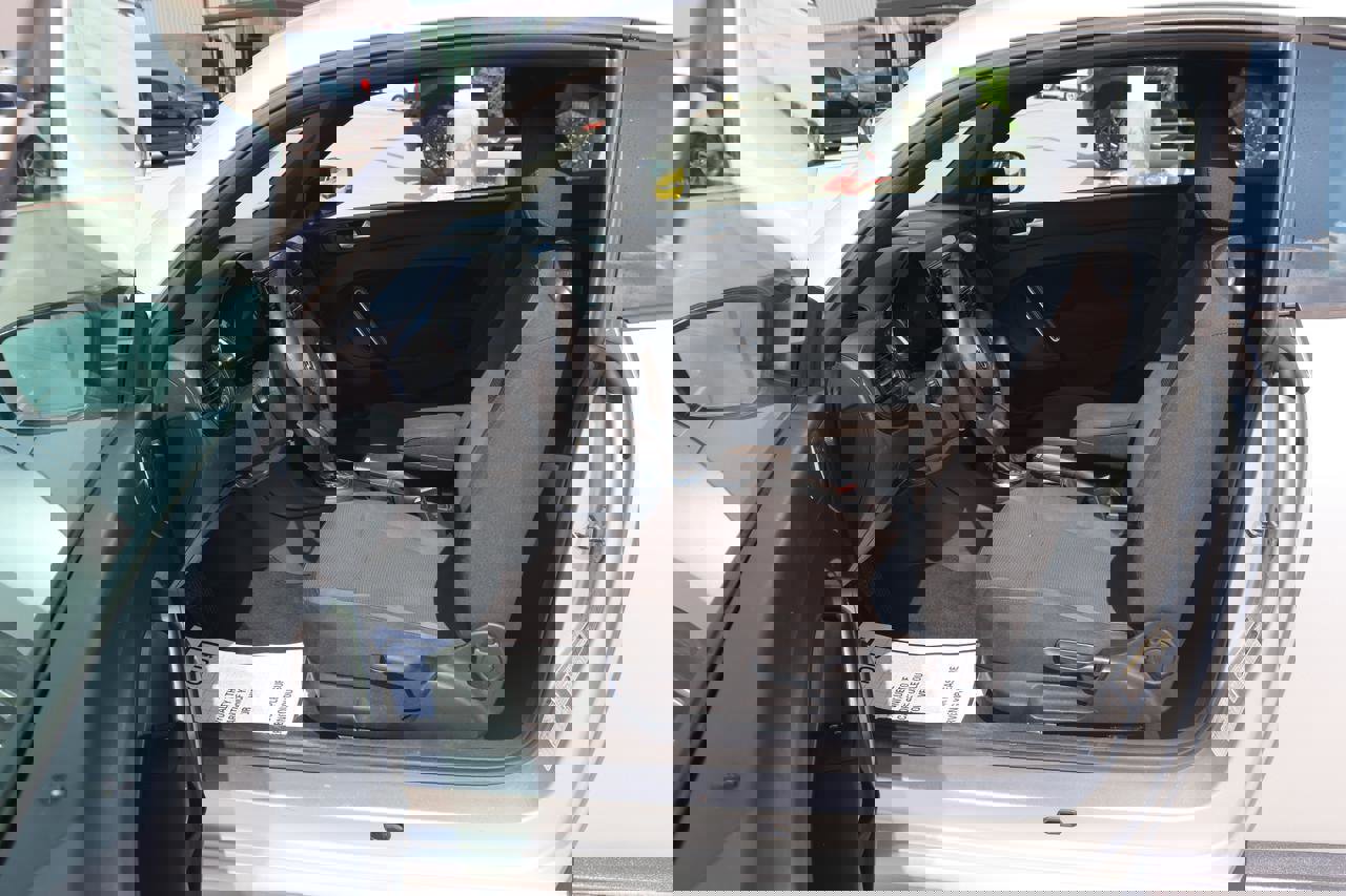 Used 2013 Volkswagen Beetle 2.5 image 17