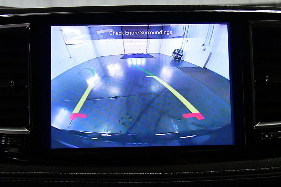 Used 2026 Chrysler Pacifica Limited FWD image 22