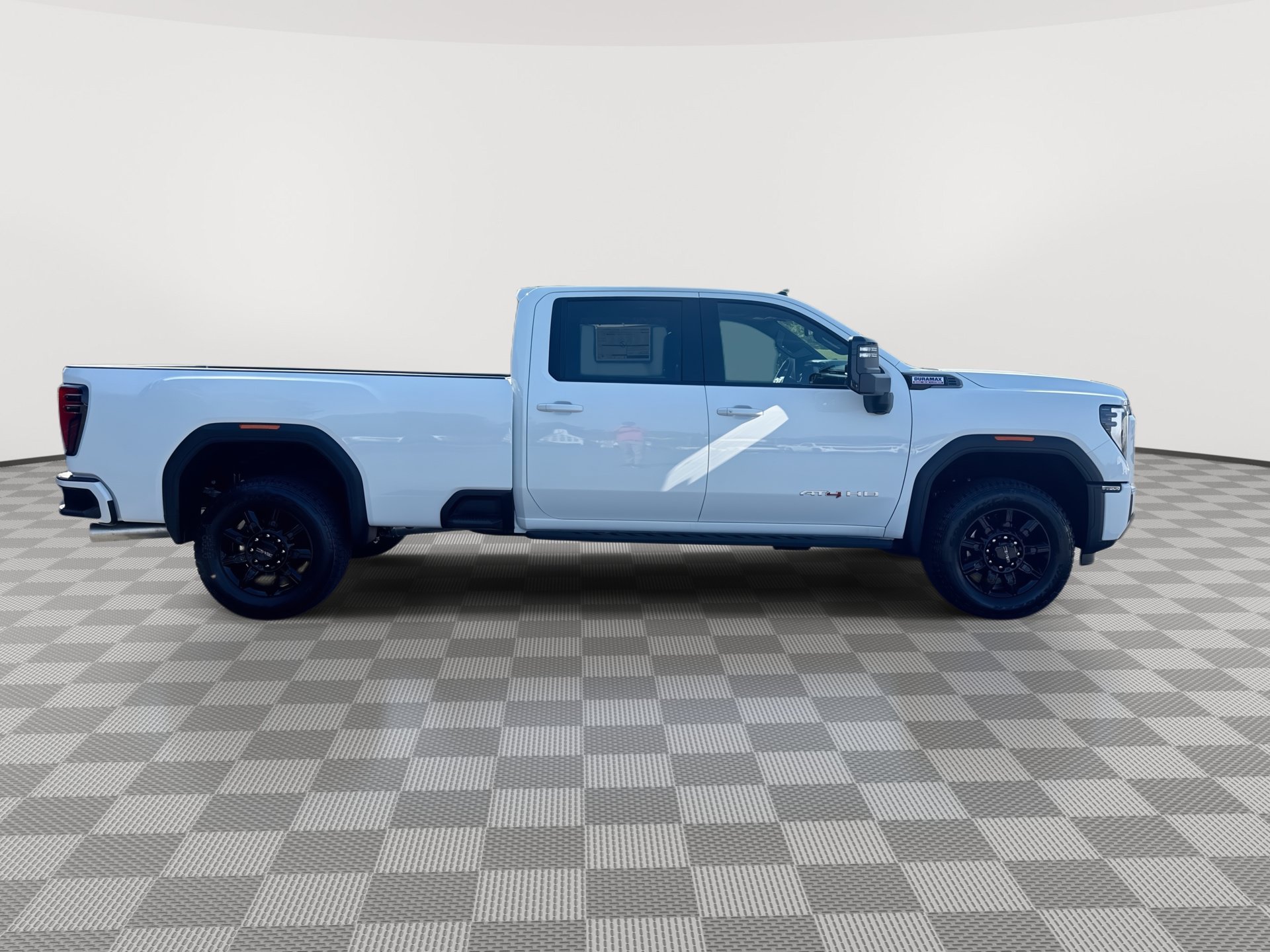 New 2026 GMC Sierra 3500 AT4 w/ AT4 Premium Plus Package AWD/4WD image 9