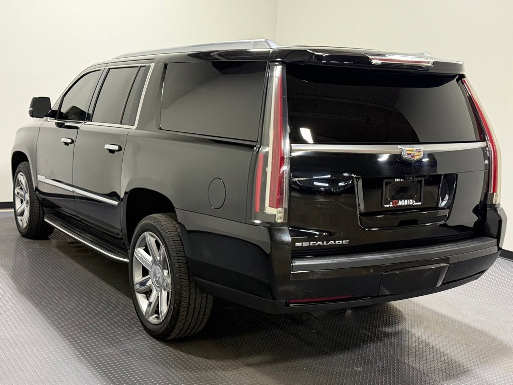 Used 2019 Cadillac Escalade ESV Luxury image 7