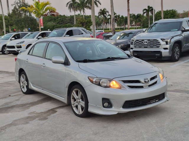 Used 2013 Toyota Corolla S w/ Premium Pkg FWD image 3