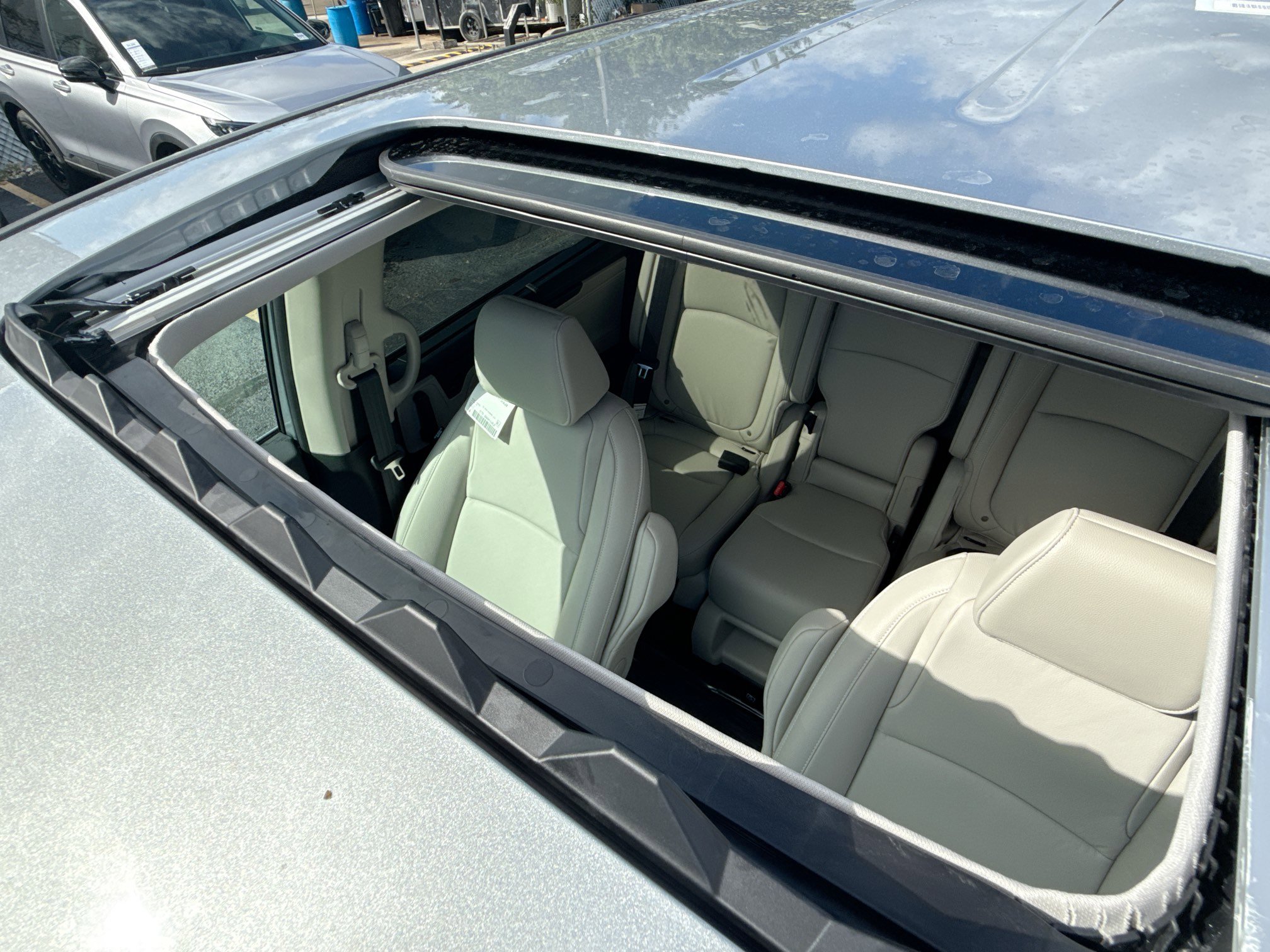 New 2026 Honda Odyssey EX-L image 15