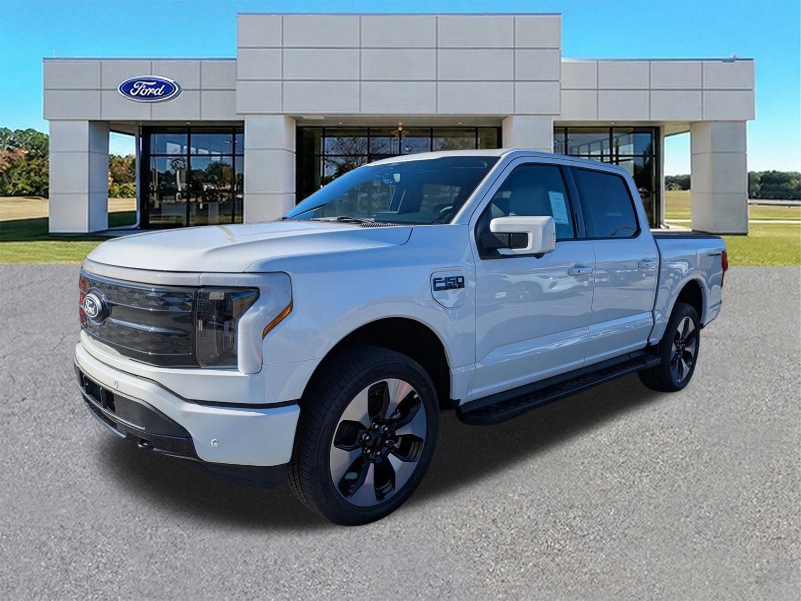 New 2025 Ford F150 Lightning Platinum AWD/4WD image 8
