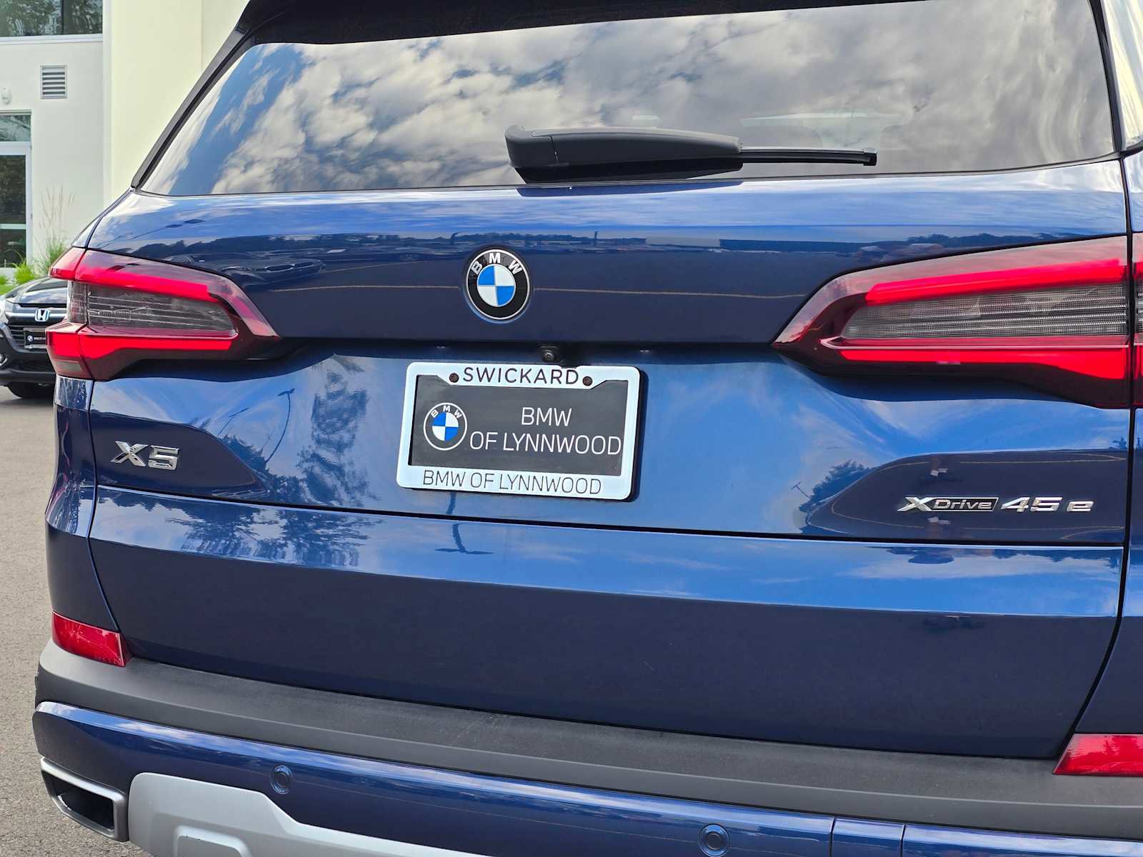 Used 2021 BMW X5 xDrive45e w/ Premium Package image 15