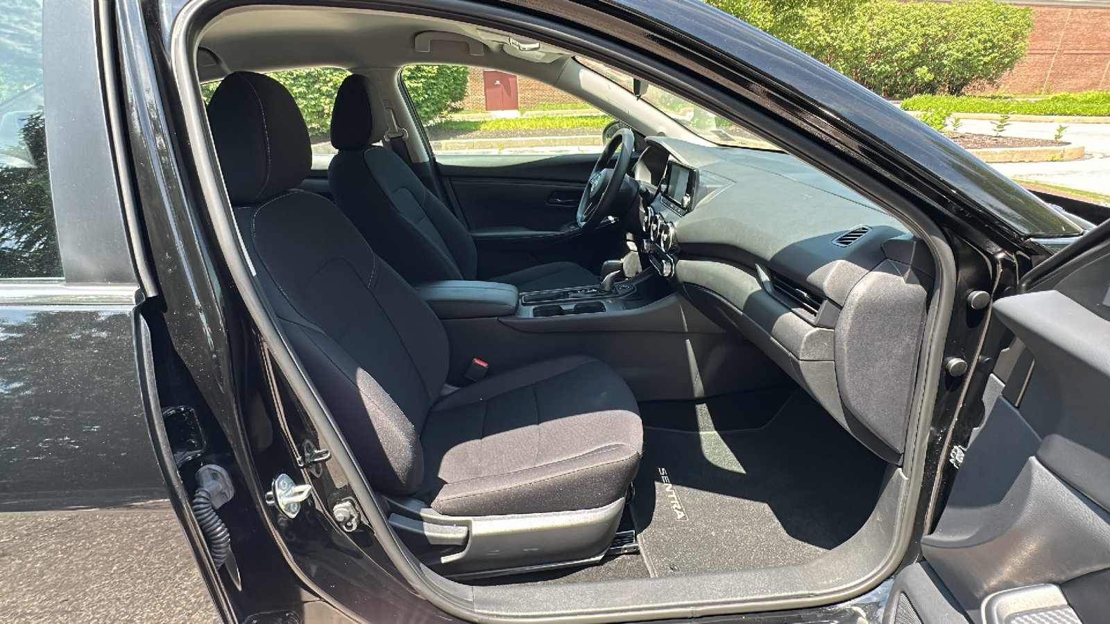 Used 2024 Nissan Sentra S FWD image 22