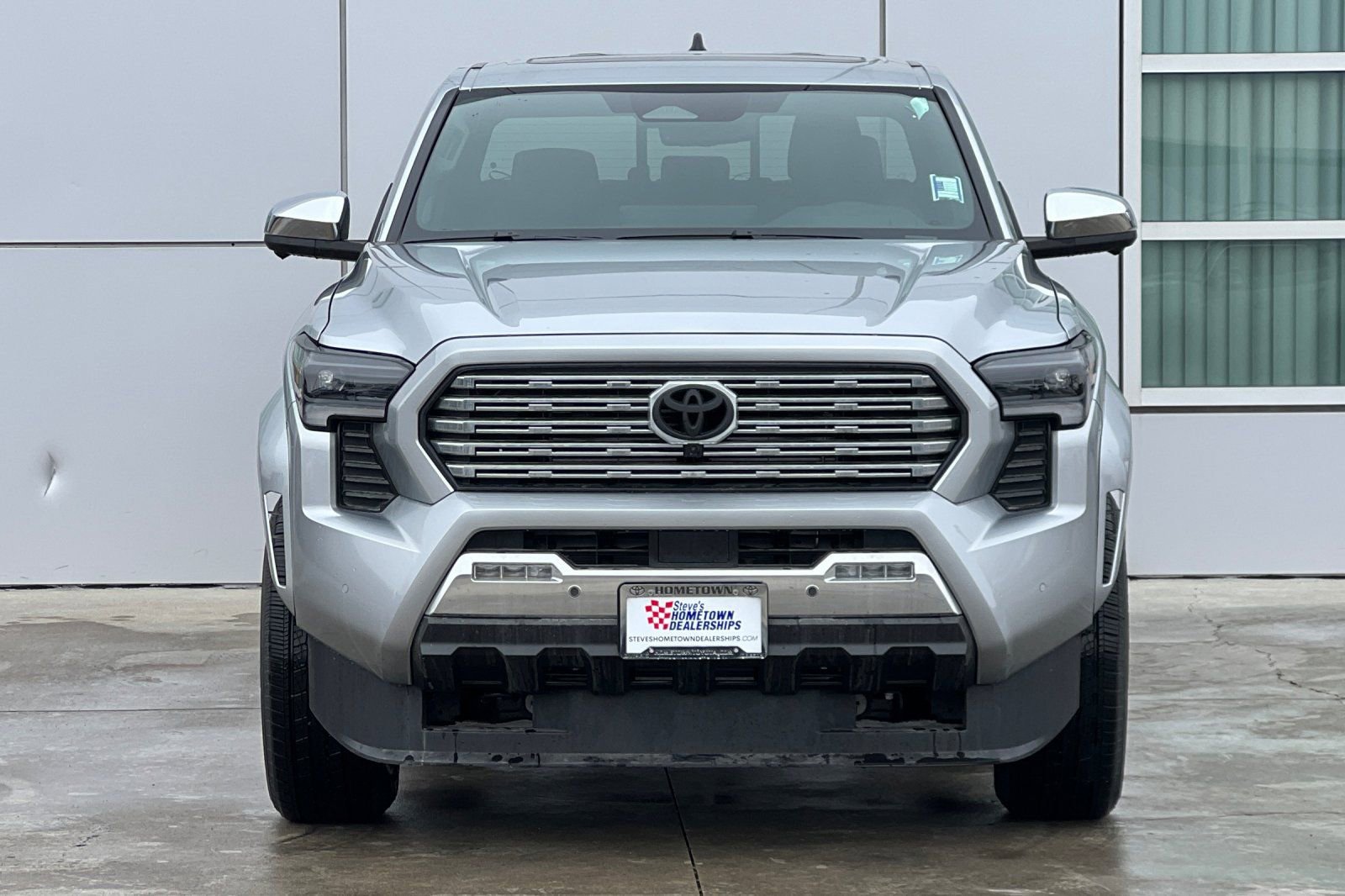 Used 2024 Toyota Tacoma Limited w/ Limited Package (LT) AWD/4WD image 6