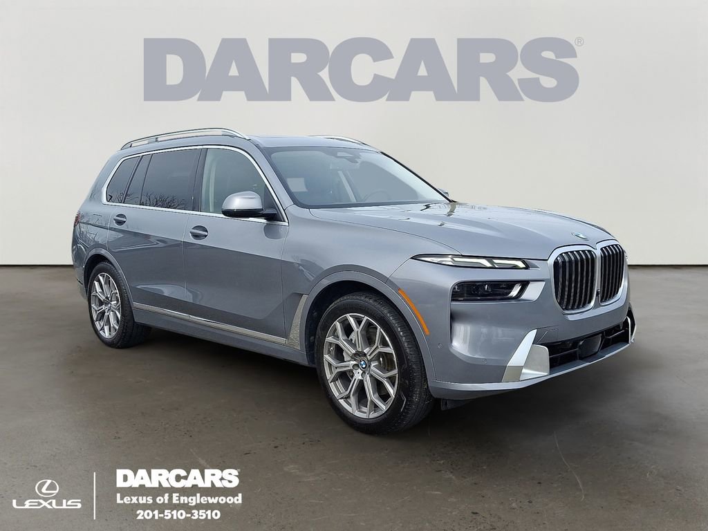 Used 2025 BMW X7 xDrive40i image 1