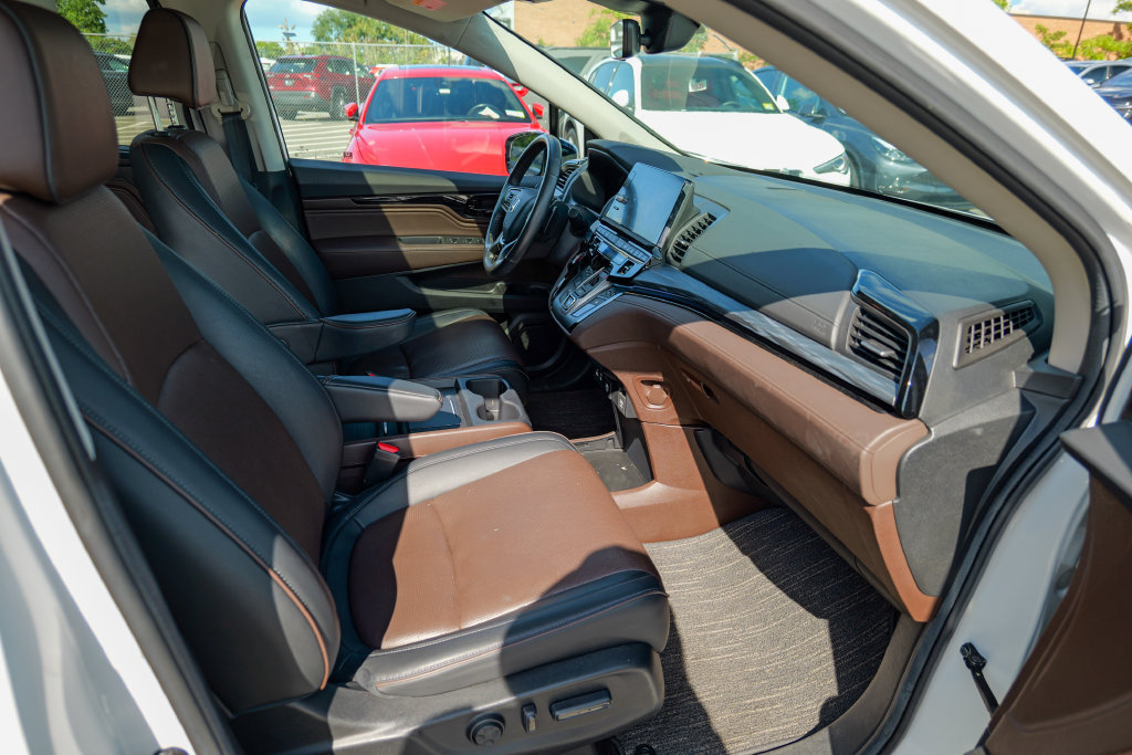 Used 2025 Honda Odyssey Elite image 35