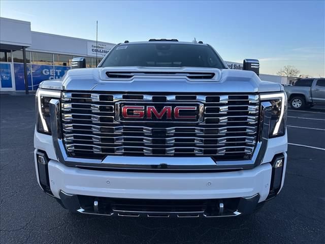 New 2026 GMC Sierra 2500 Denali w/ Denali Reserve Package AWD/4WD image 4