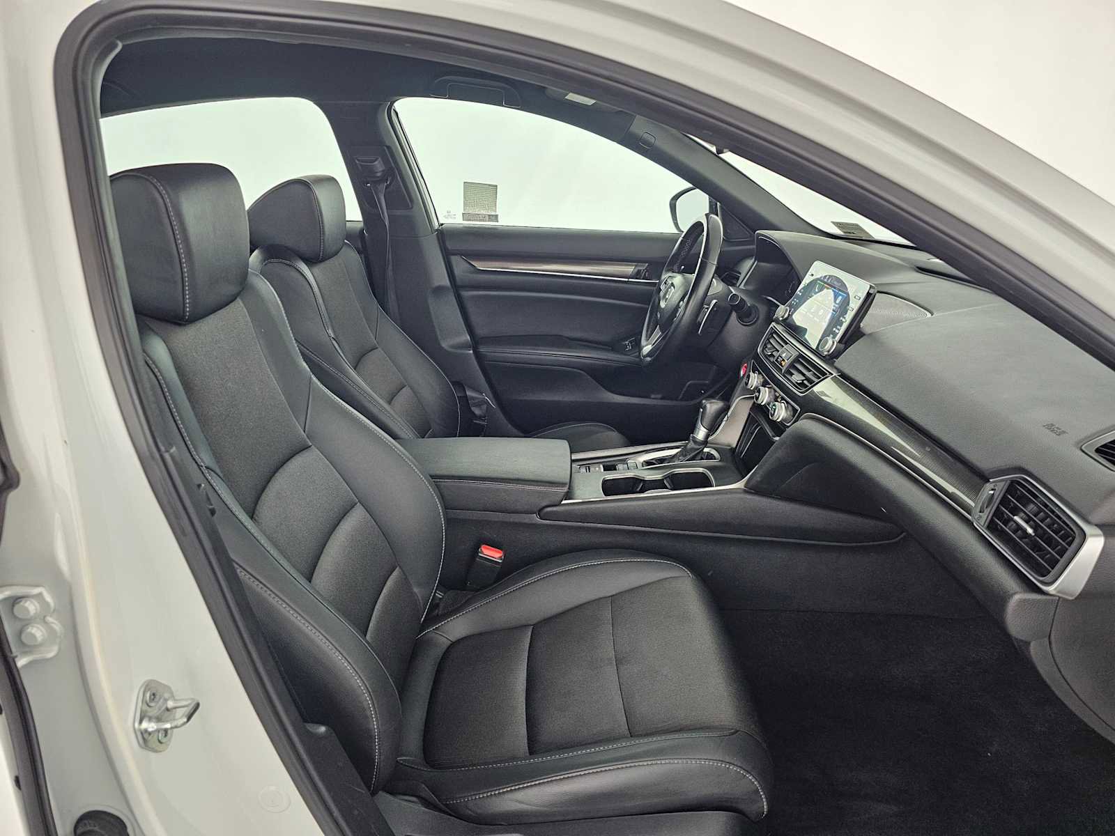 Used 2021 Honda Accord Sport image 10