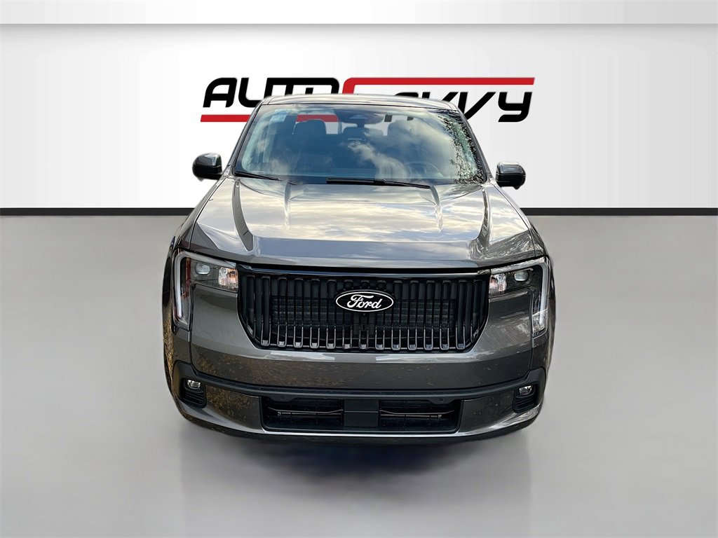 Used 2025 Ford Maverick Lobo image 2