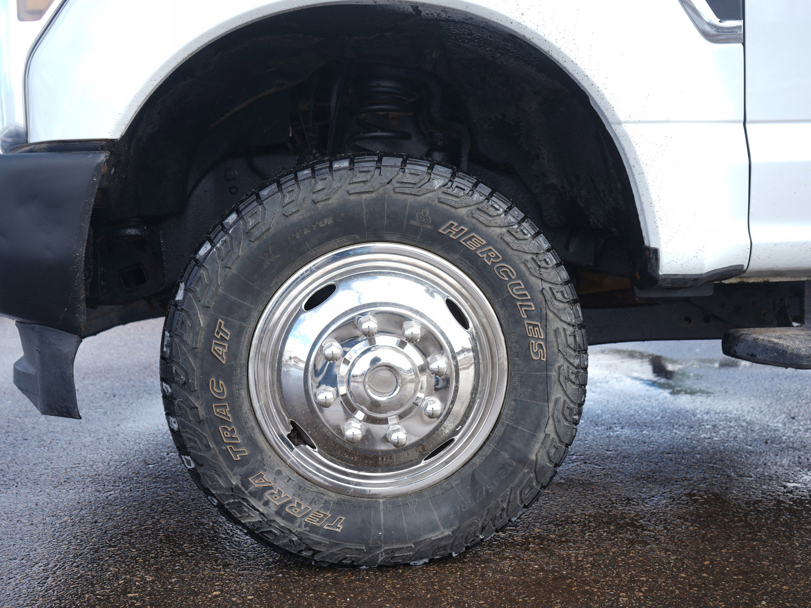 Used 2019 Ford F350 XL w/ Power Equipment Group image 29