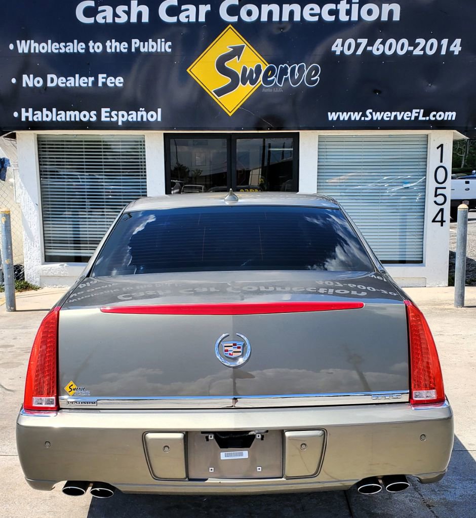 Used 2010 Cadillac DTS Platinum image 12