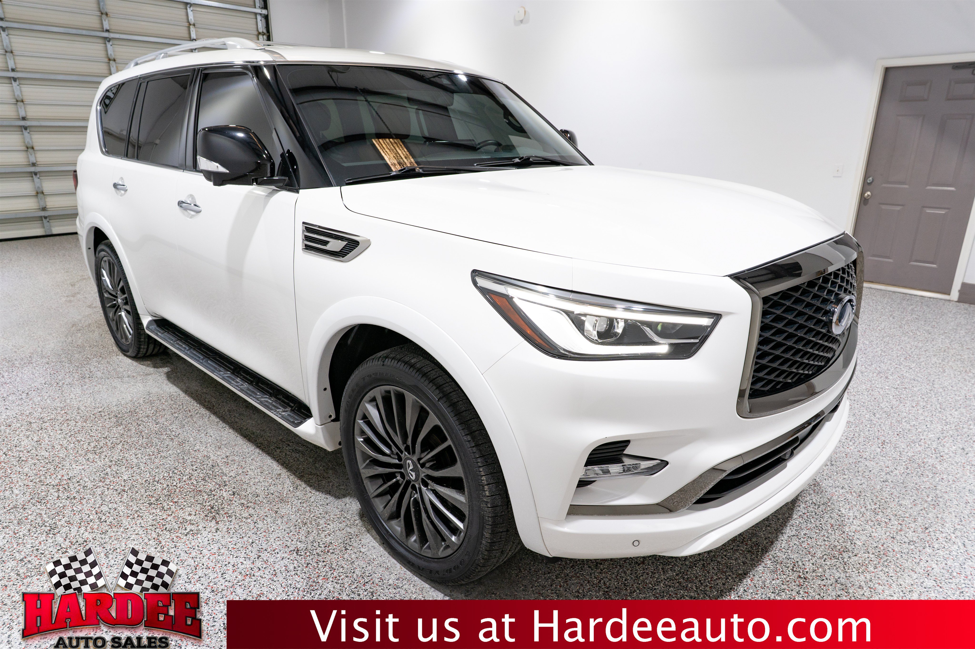 Used 2024 INFINITI QX80 Sensory AWD/4WD image 6
