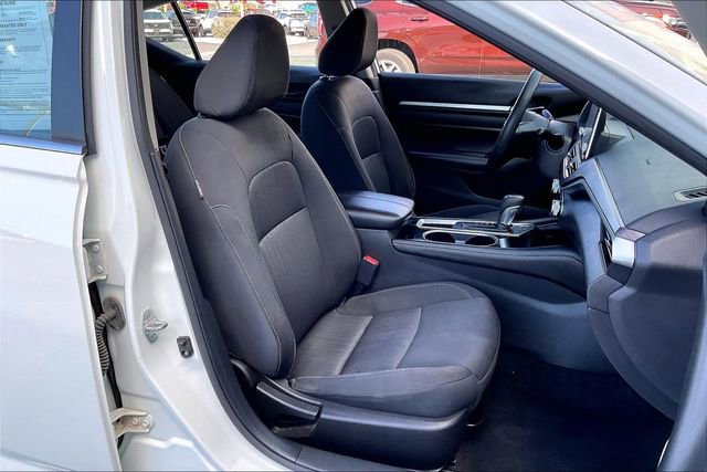 Certified 2023 Nissan Altima 2.5 SV image 6