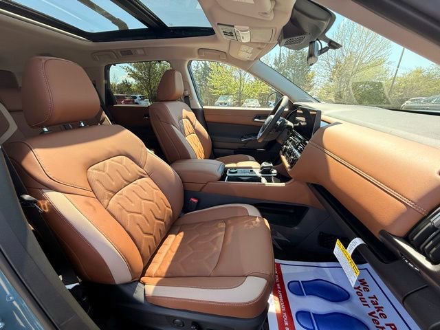 New 2026 Nissan Pathfinder Platinum w/ Cargo Package image 20