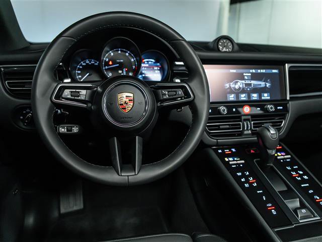 New 2025 Porsche Macan image 19