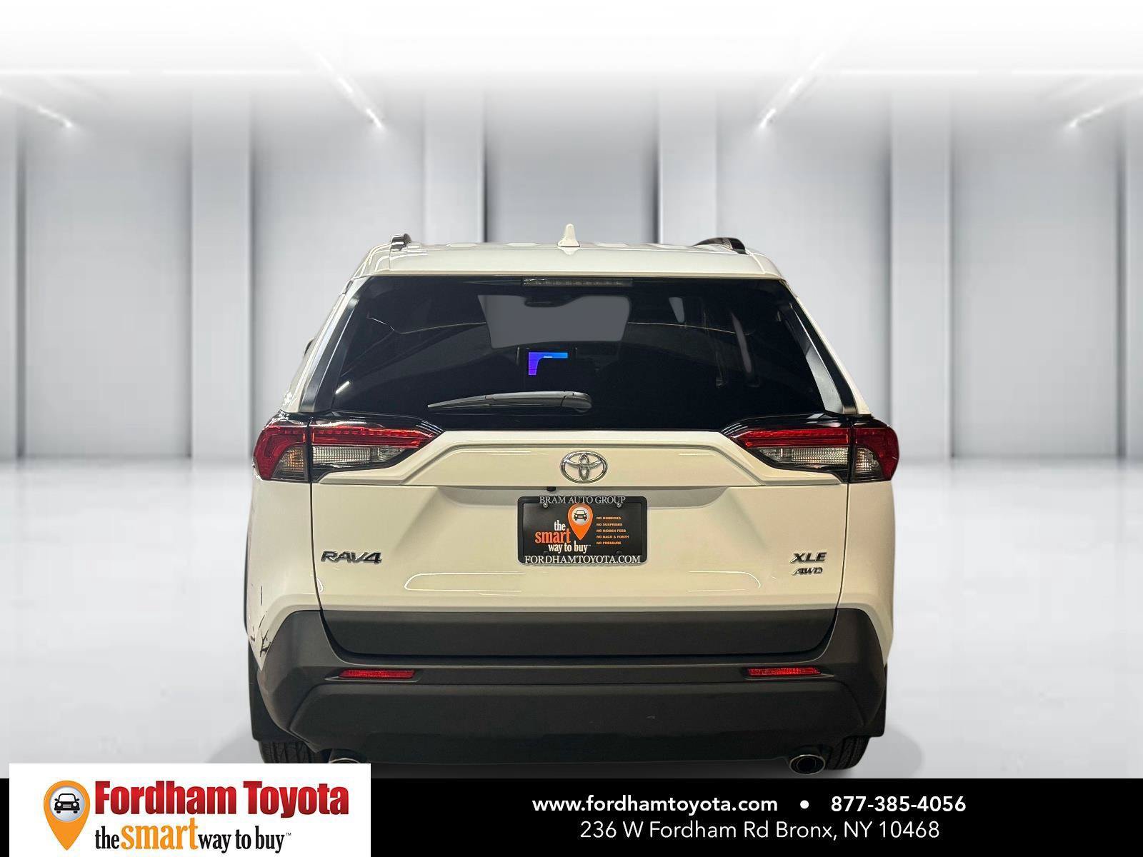 Used 2025 Toyota RAV4 XLE w/ Convenience Package AWD/4WD image 6